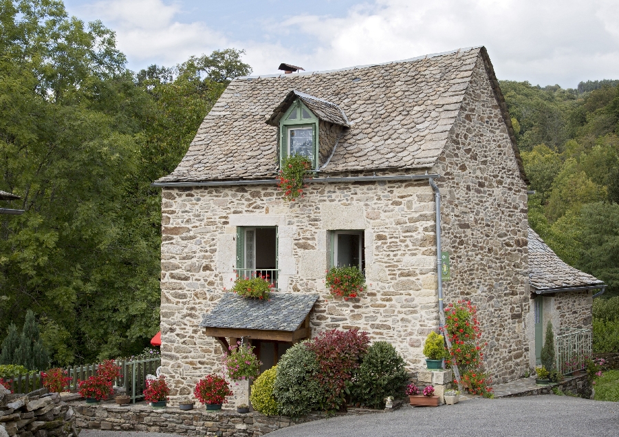 Gîte La Maison de la Couturière  France Occitanie Aveyron Castelnau-de-Mandailles 12500