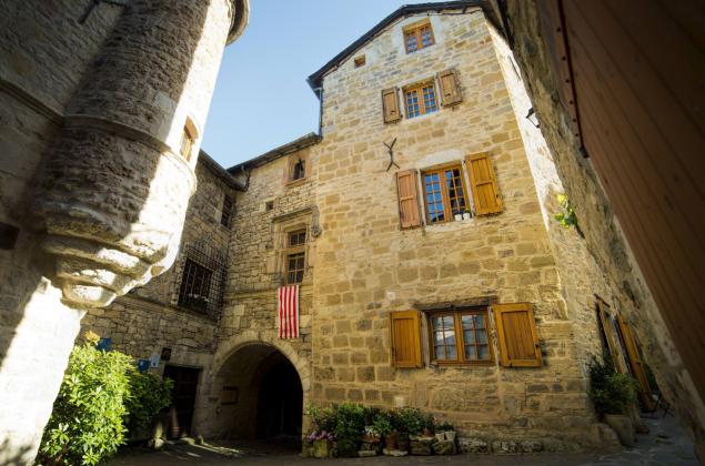 Présentations historiques thématiques par les Amis du Château à Sévérac